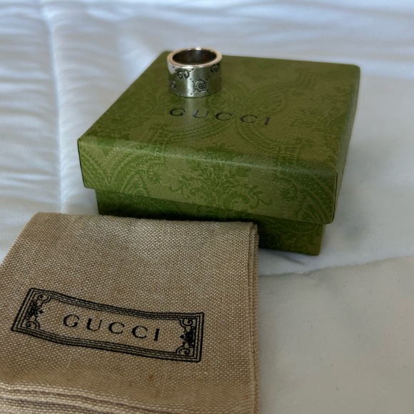 ❤️Gucci Ghost Skull G Silver Ring w/ Box❤️ - Picture 3 of 5